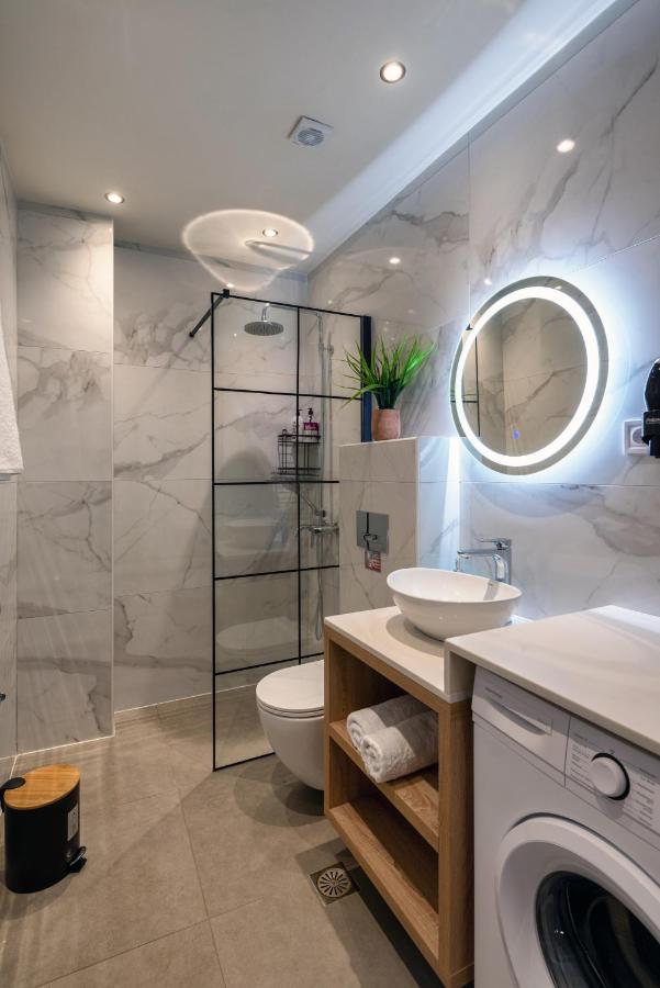 Deluxe Suites Irianna - In The Heart Of Old Town Heraklion  Exterior photo